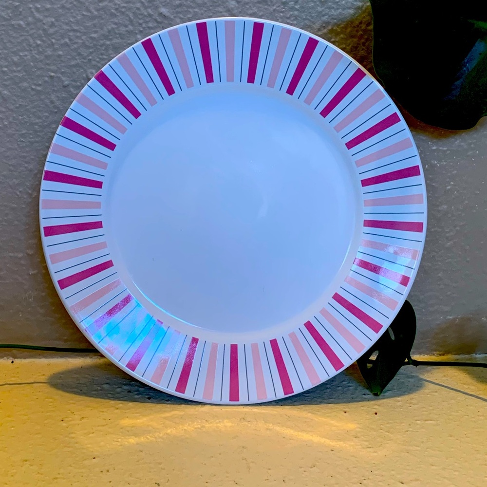 Food Network Pink Striped 9” plate